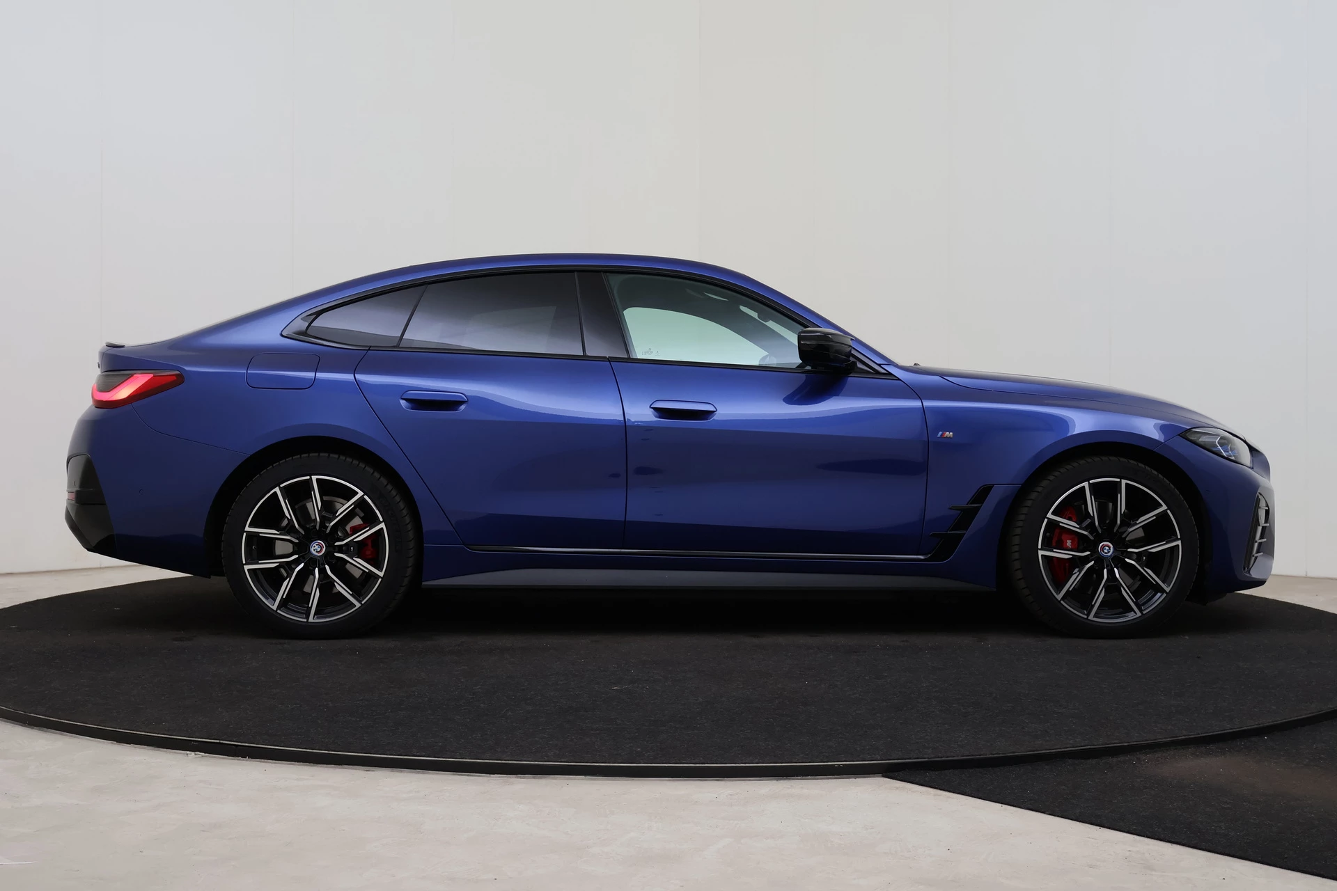 Hoofdafbeelding BMW i4