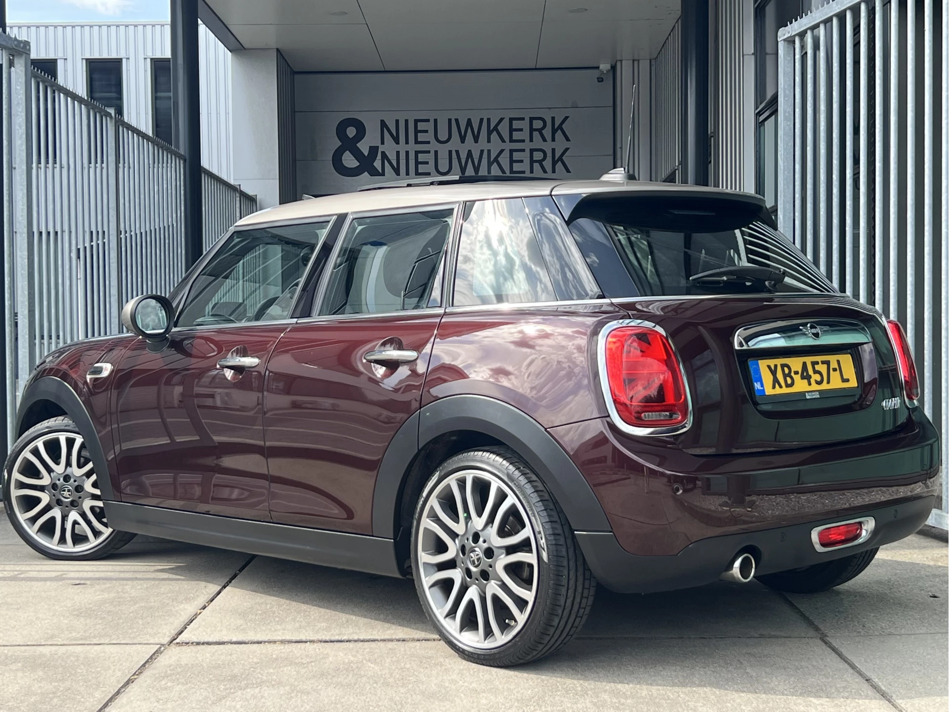 Hoofdafbeelding MINI 5-deurs
