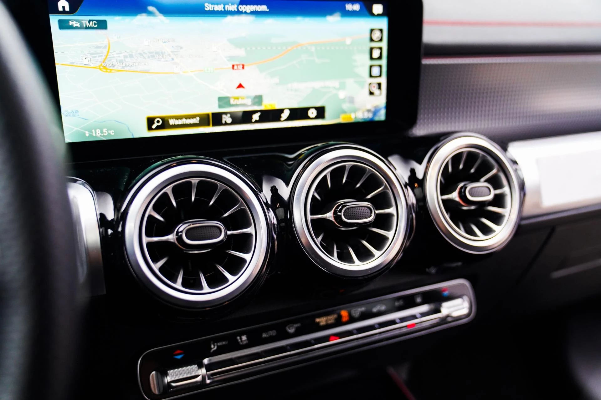 Hoofdafbeelding Mercedes-Benz EQB