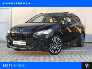 BMW 2 Serie Active Tourer 225e xDrive M Sport / Panoramadak / Trekhaak / Sportstoelen / Achteruitrijcamera / M Adaptief onderstel / Comfort Access / Adaptieve LED / Harman-Kardon