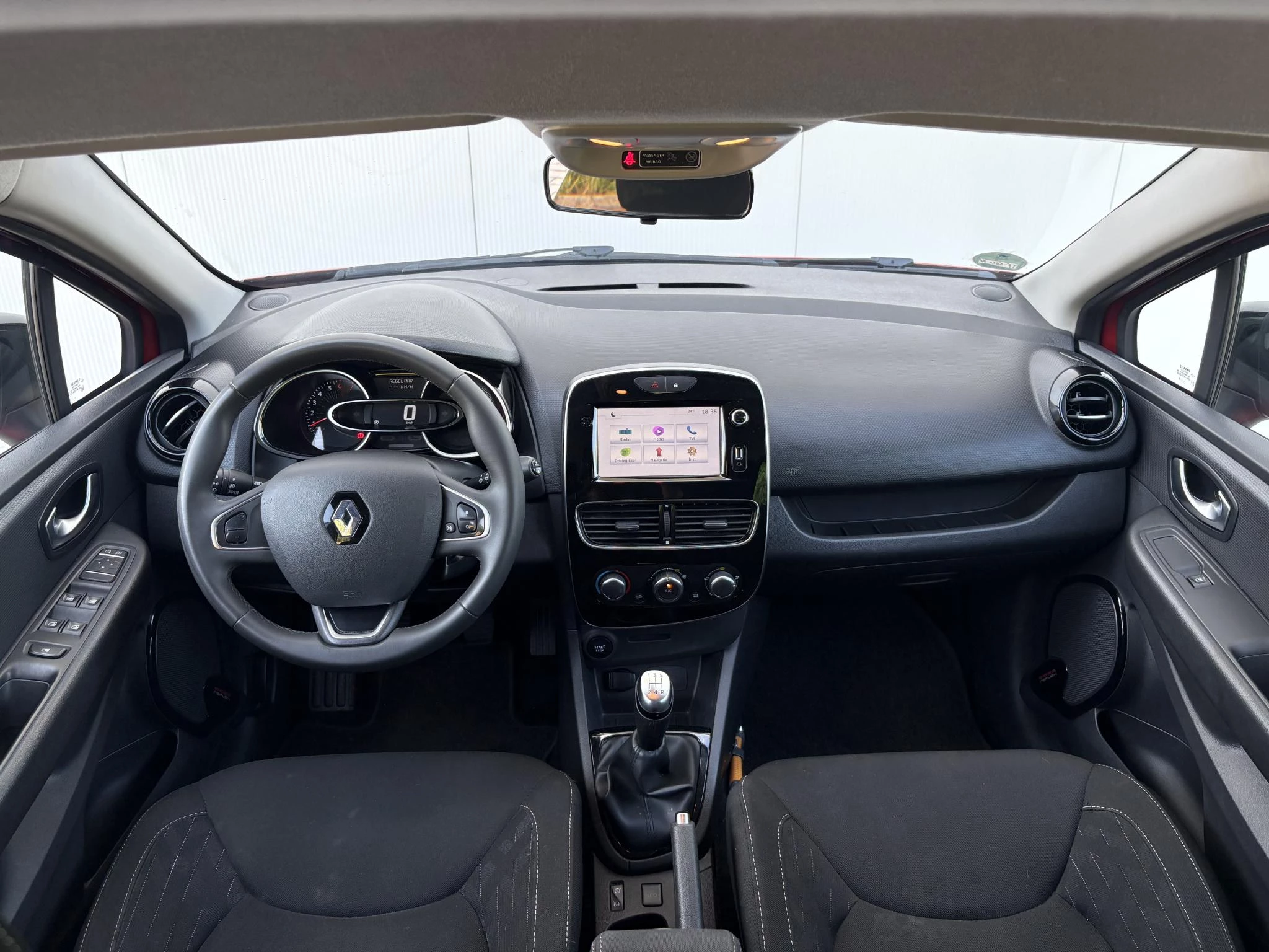 Hoofdafbeelding Renault Clio