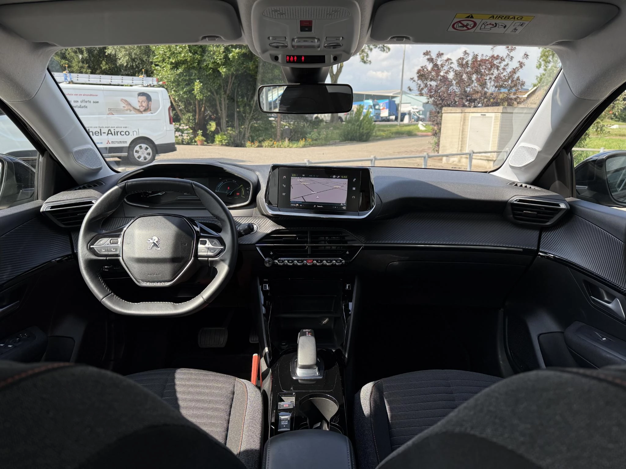 Hoofdafbeelding Peugeot e-208