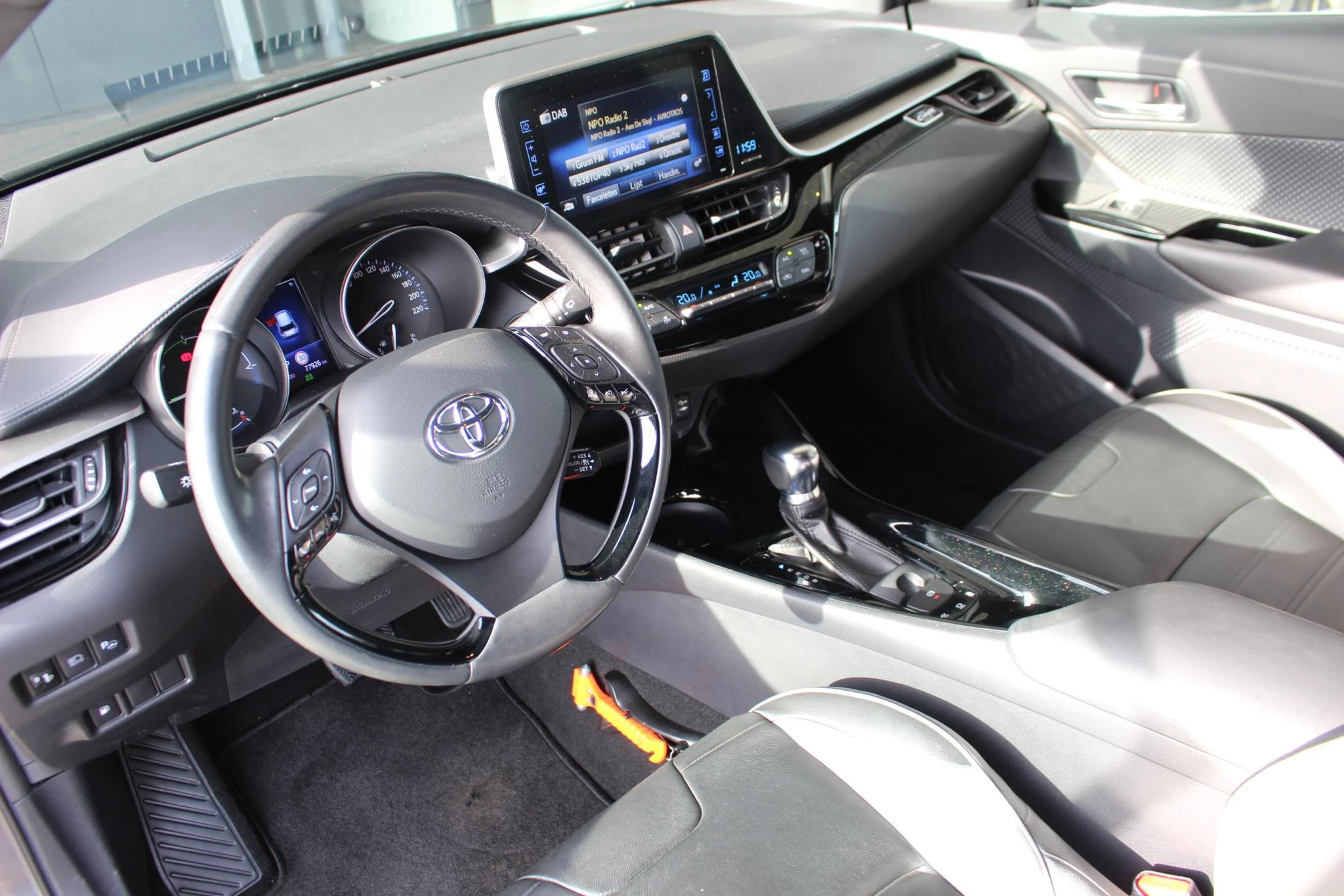 Hoofdafbeelding Toyota C-HR