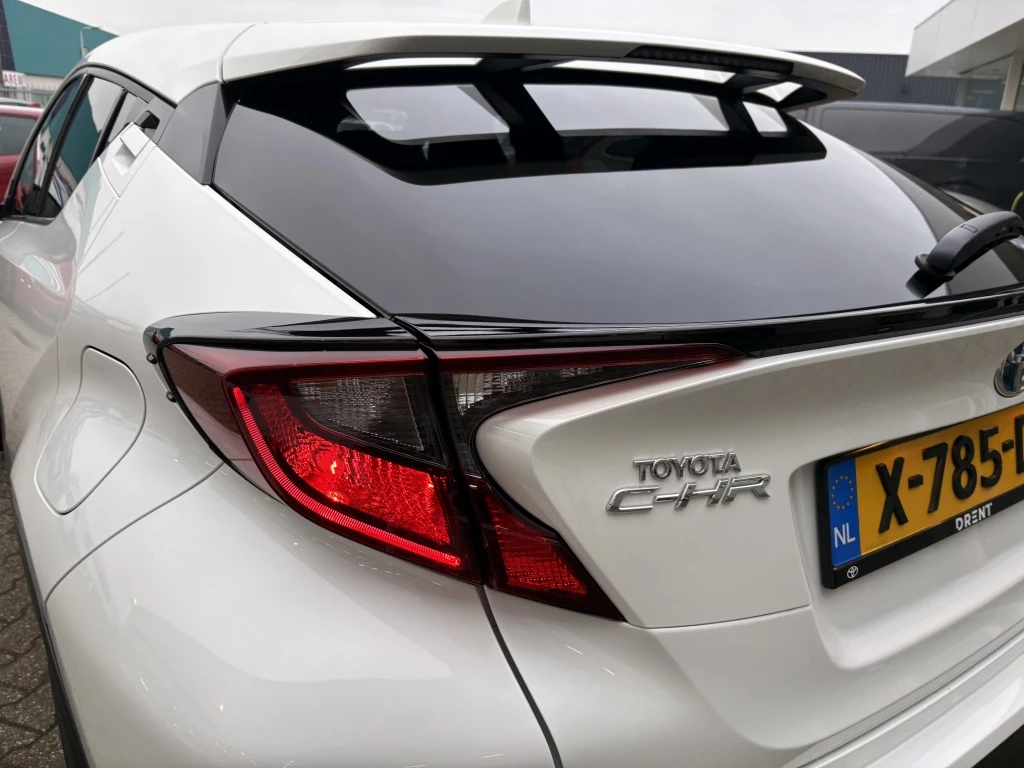 Hoofdafbeelding Toyota C-HR