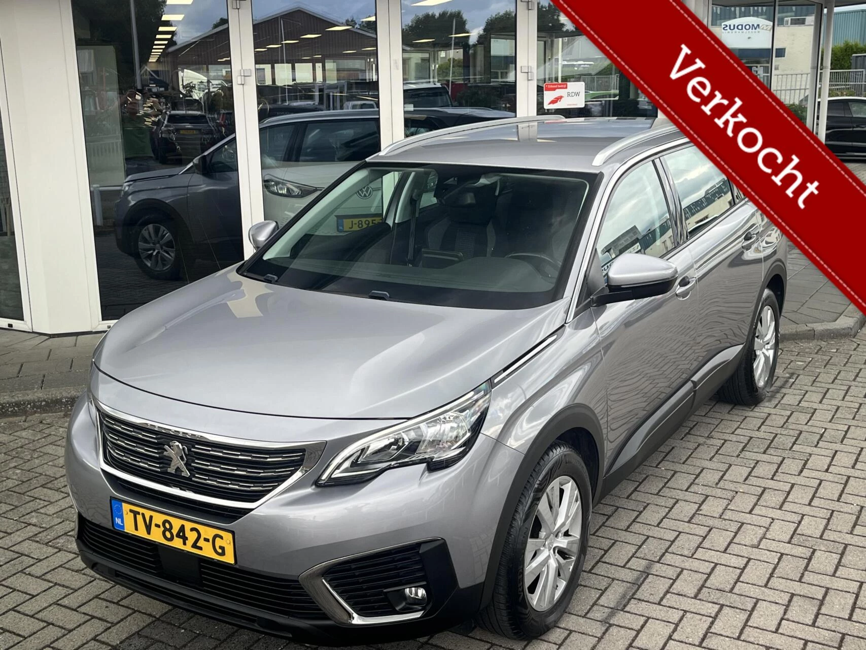 Hoofdafbeelding Peugeot 5008
