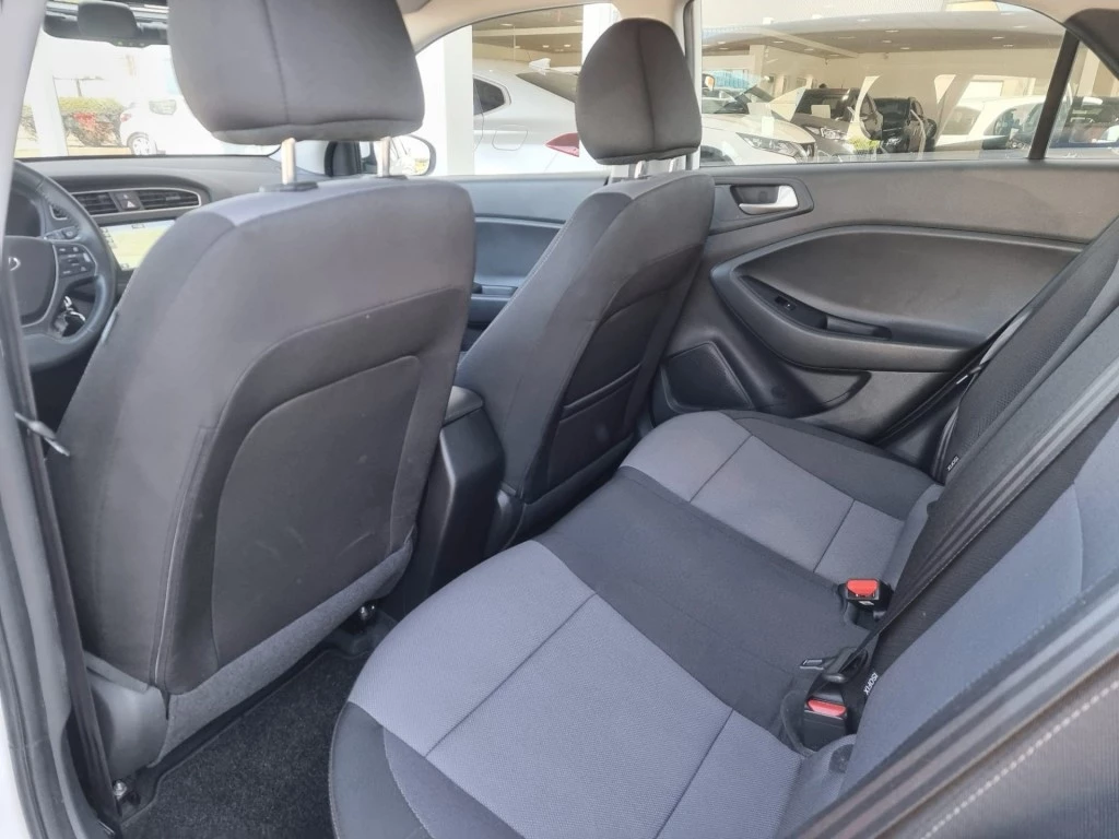 Hoofdafbeelding Hyundai i20