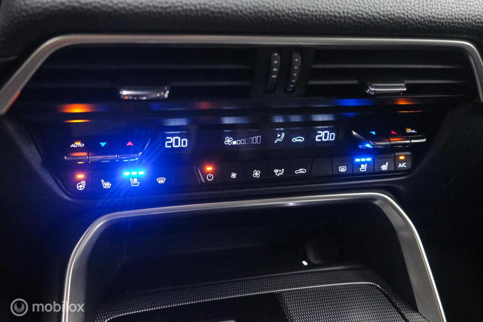 Hoofdafbeelding Mazda CX-60