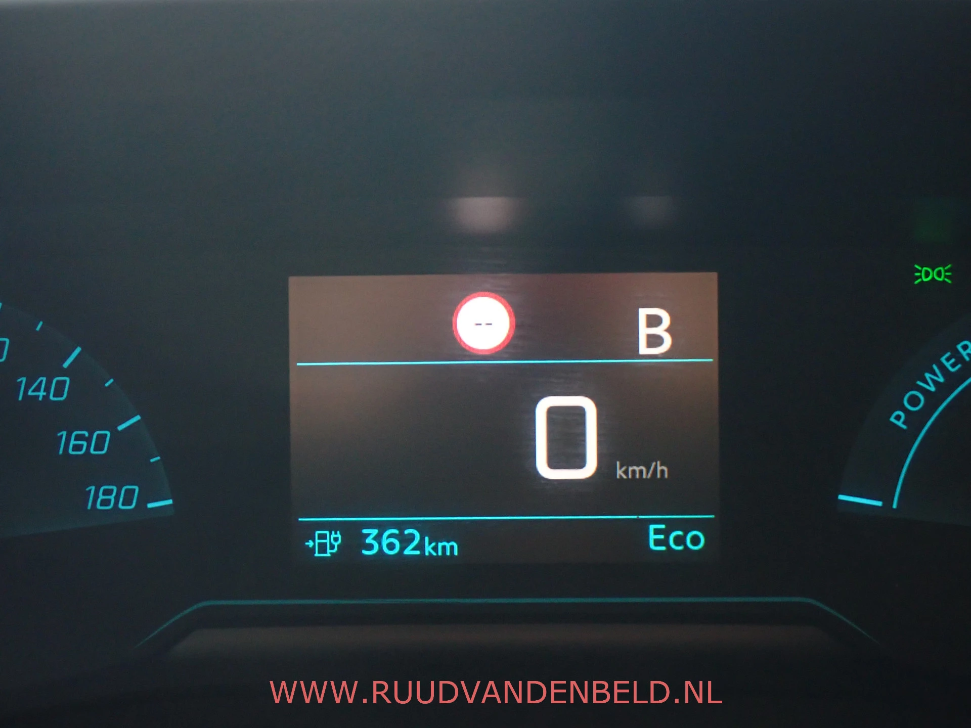 Hoofdafbeelding Peugeot e-208