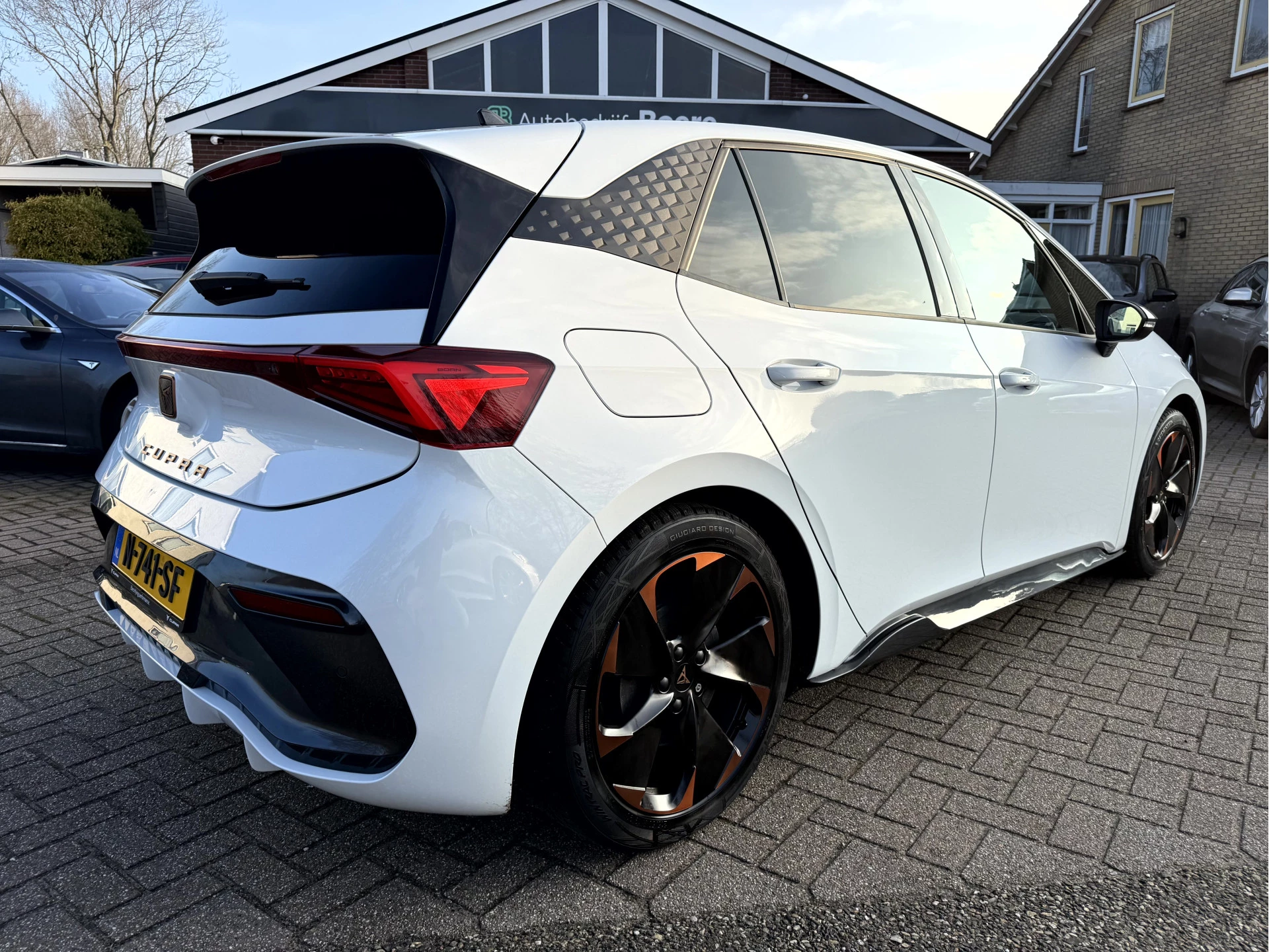 Hoofdafbeelding CUPRA Born