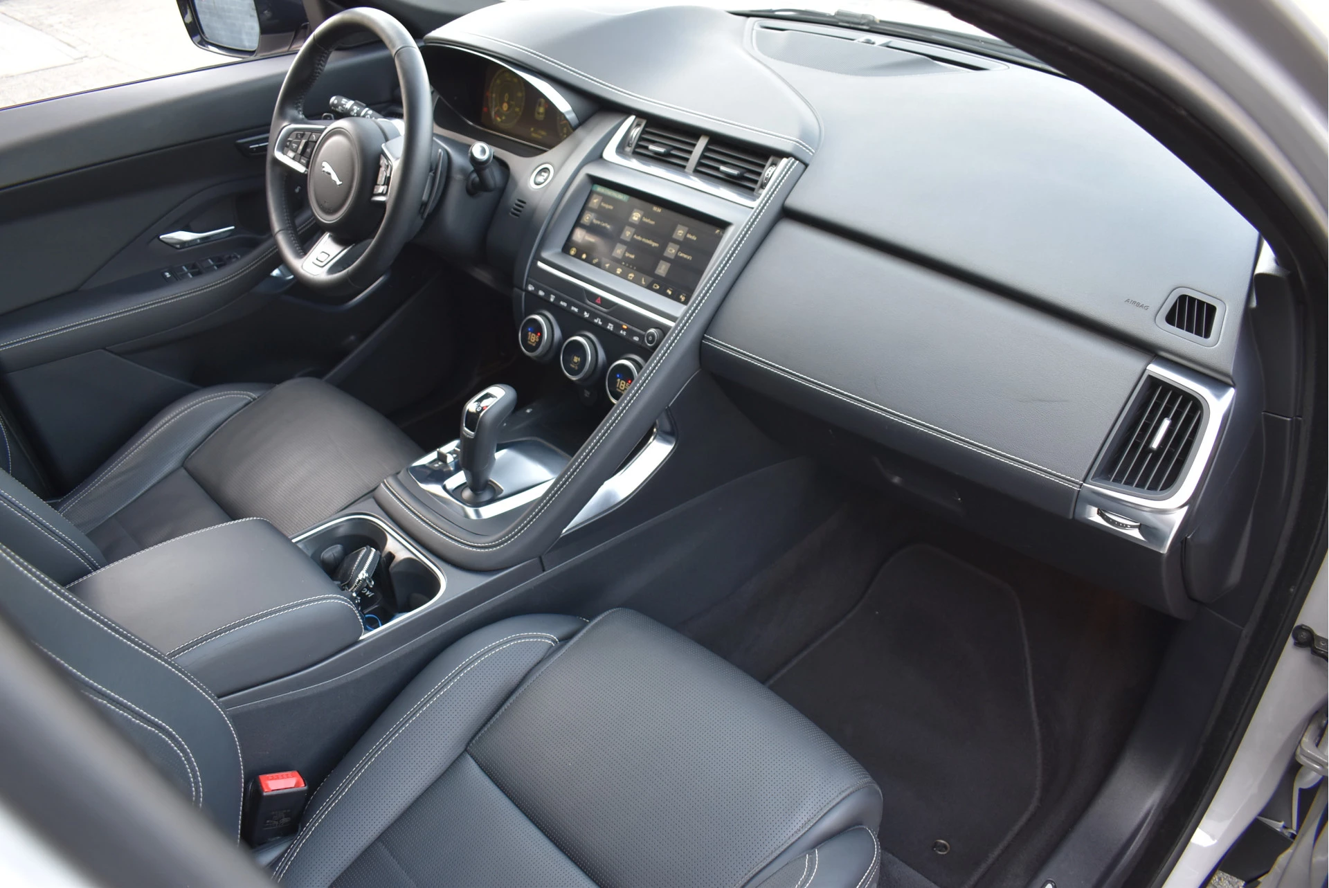 Hoofdafbeelding Jaguar E-PACE