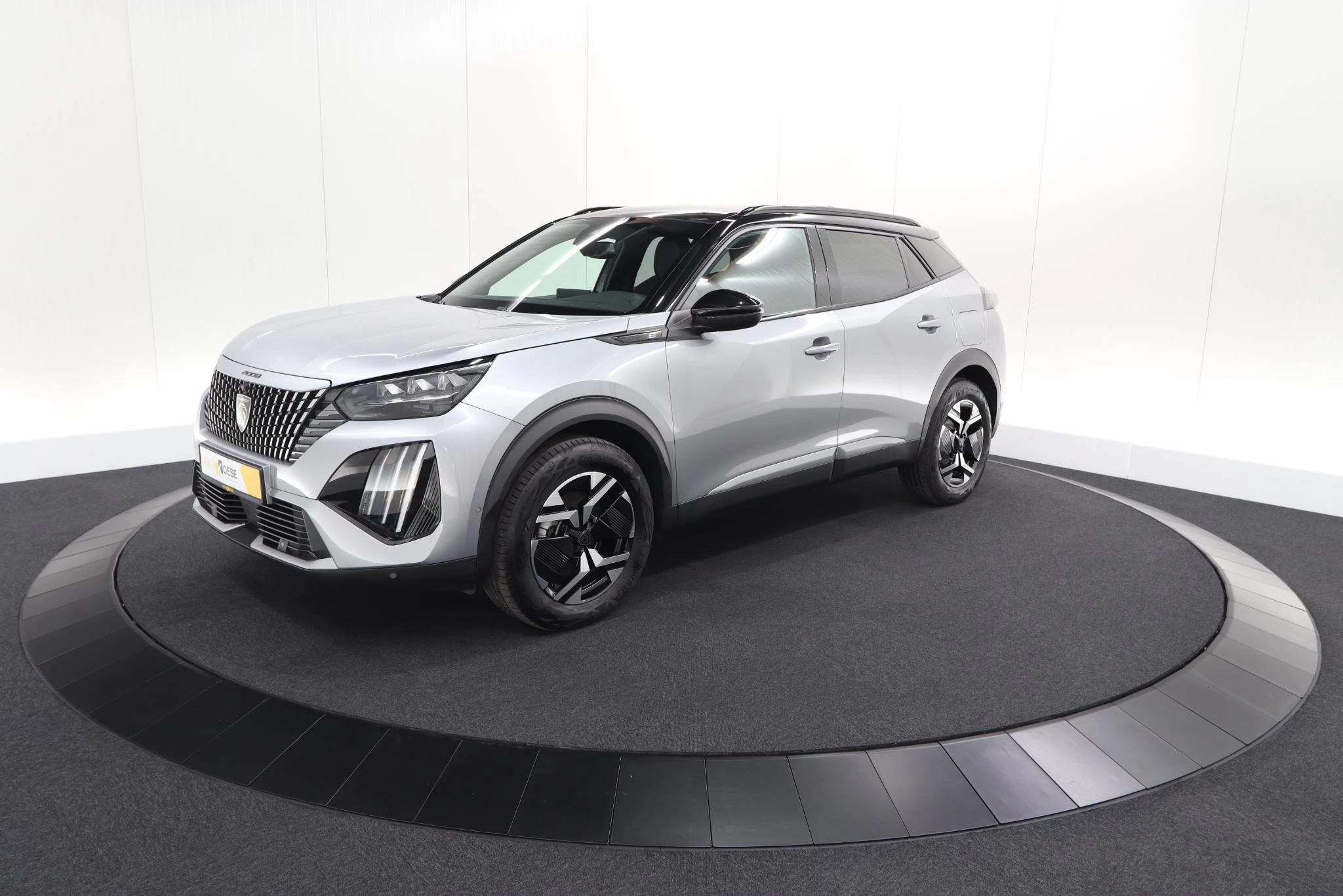 Hoofdafbeelding Peugeot e-2008