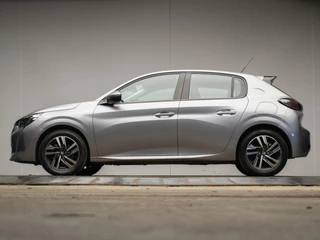 Peugeot 208 1.2 PureTech Allure Sport (APPLE CARPLAY,NAVI,CRUISE,LED,SFEERVERLICHTING,KEYLESS,CAMERA,PDC,DAB,LM VELGEN,NETTESTAAT)