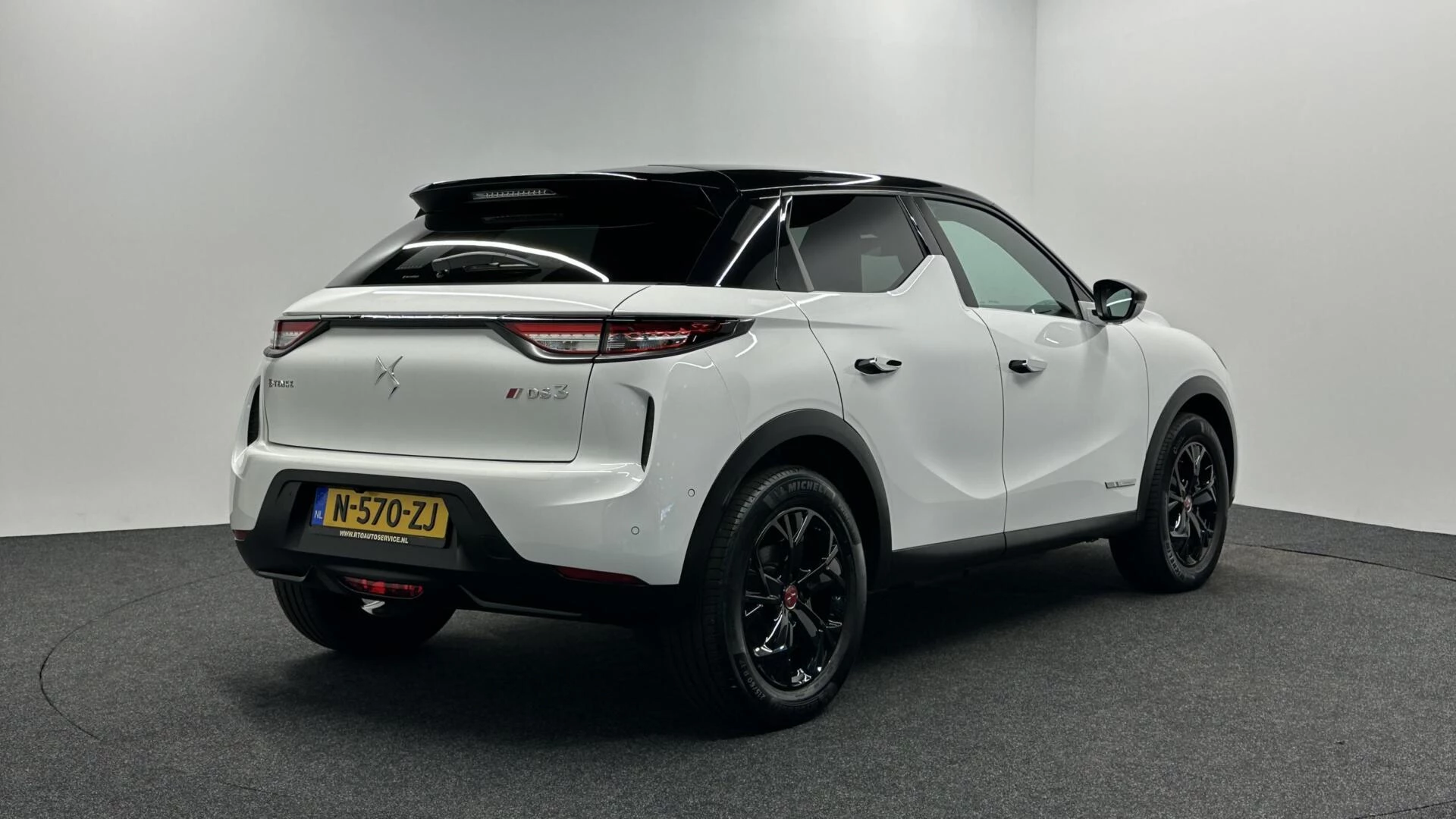 Hoofdafbeelding DS DS 3