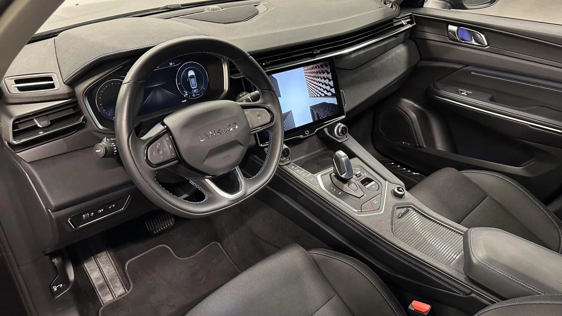 Hoofdafbeelding Lynk & Co 01