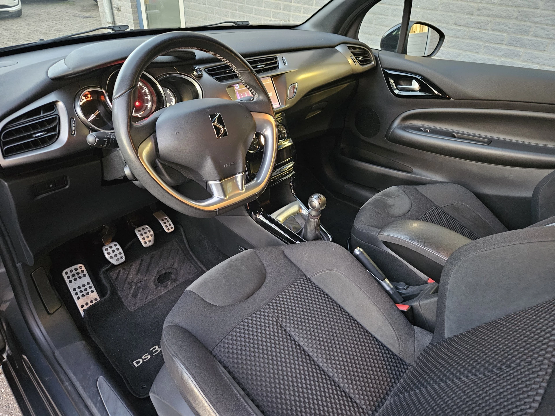 Hoofdafbeelding DS DS 3