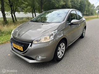 Peugeot 208 1.2 VTi * DISTRIBUTIE VV * PARKEERSENSOR * APK