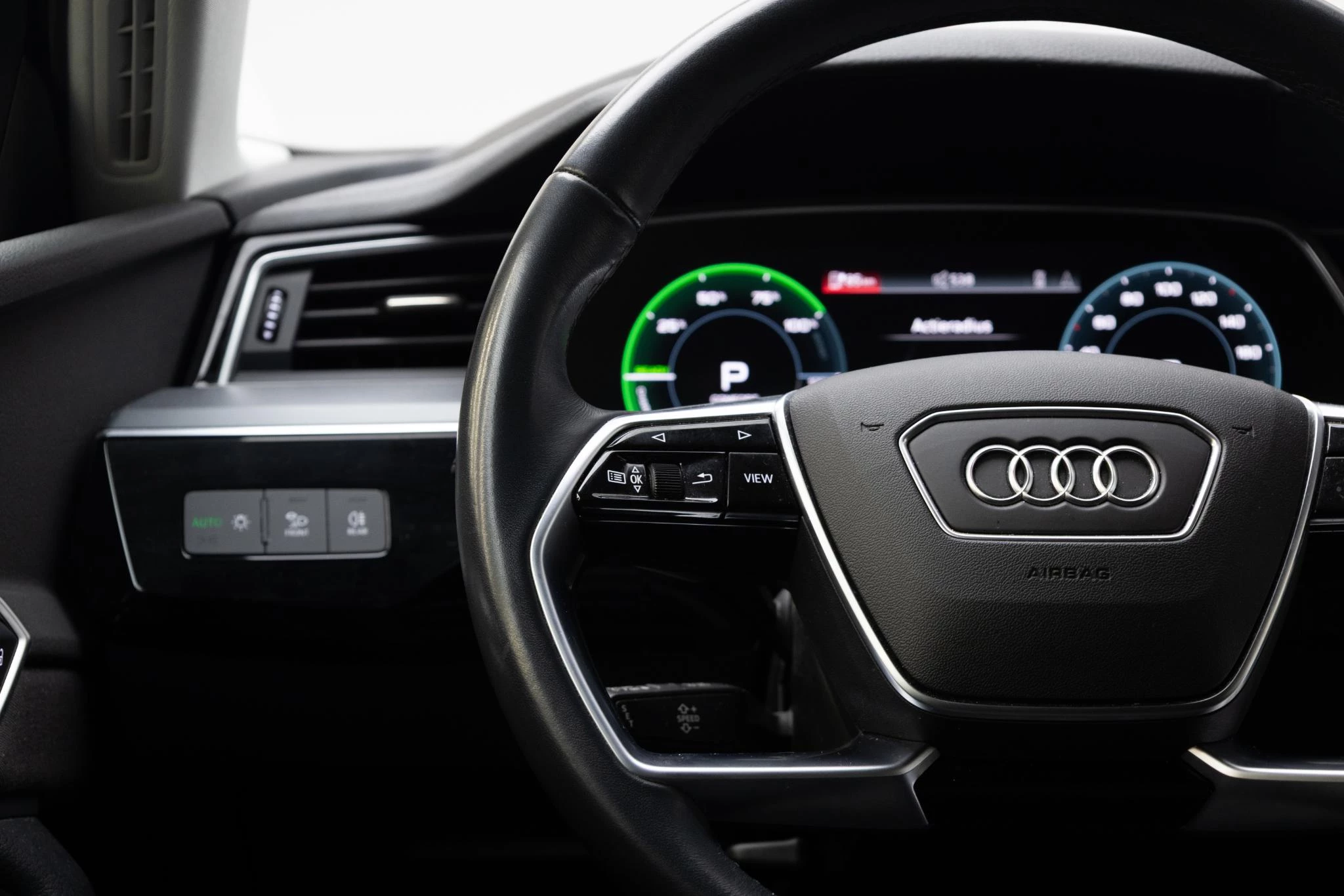 Hoofdafbeelding Audi Q8 e-tron