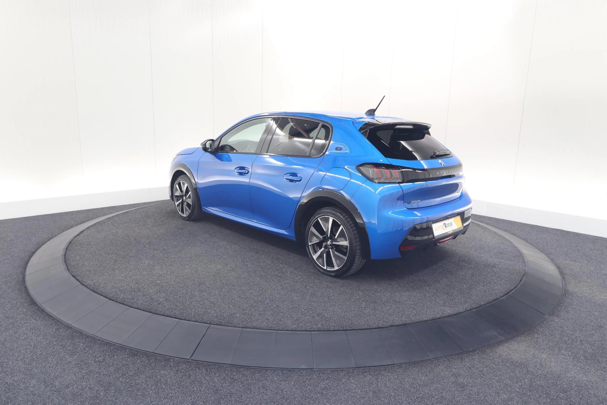 Hoofdafbeelding Peugeot e-208