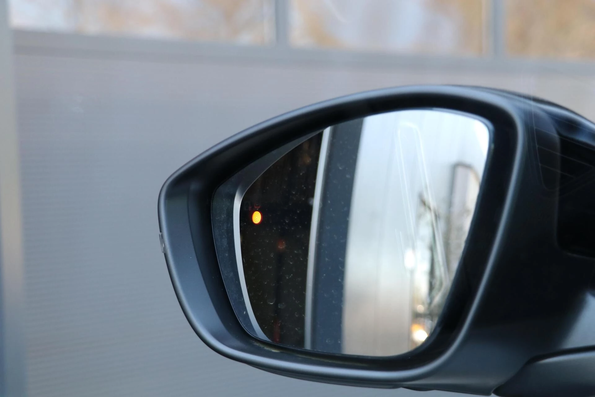 Hoofdafbeelding Peugeot e-2008