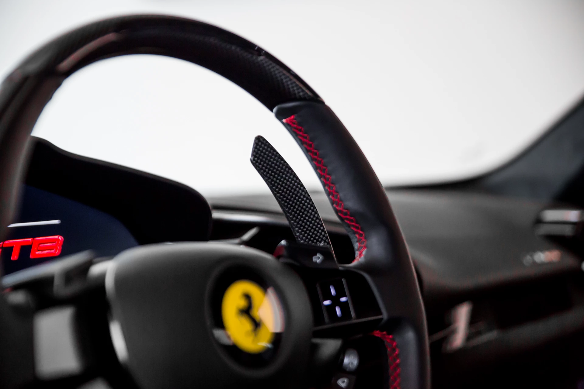 Hoofdafbeelding Ferrari 296