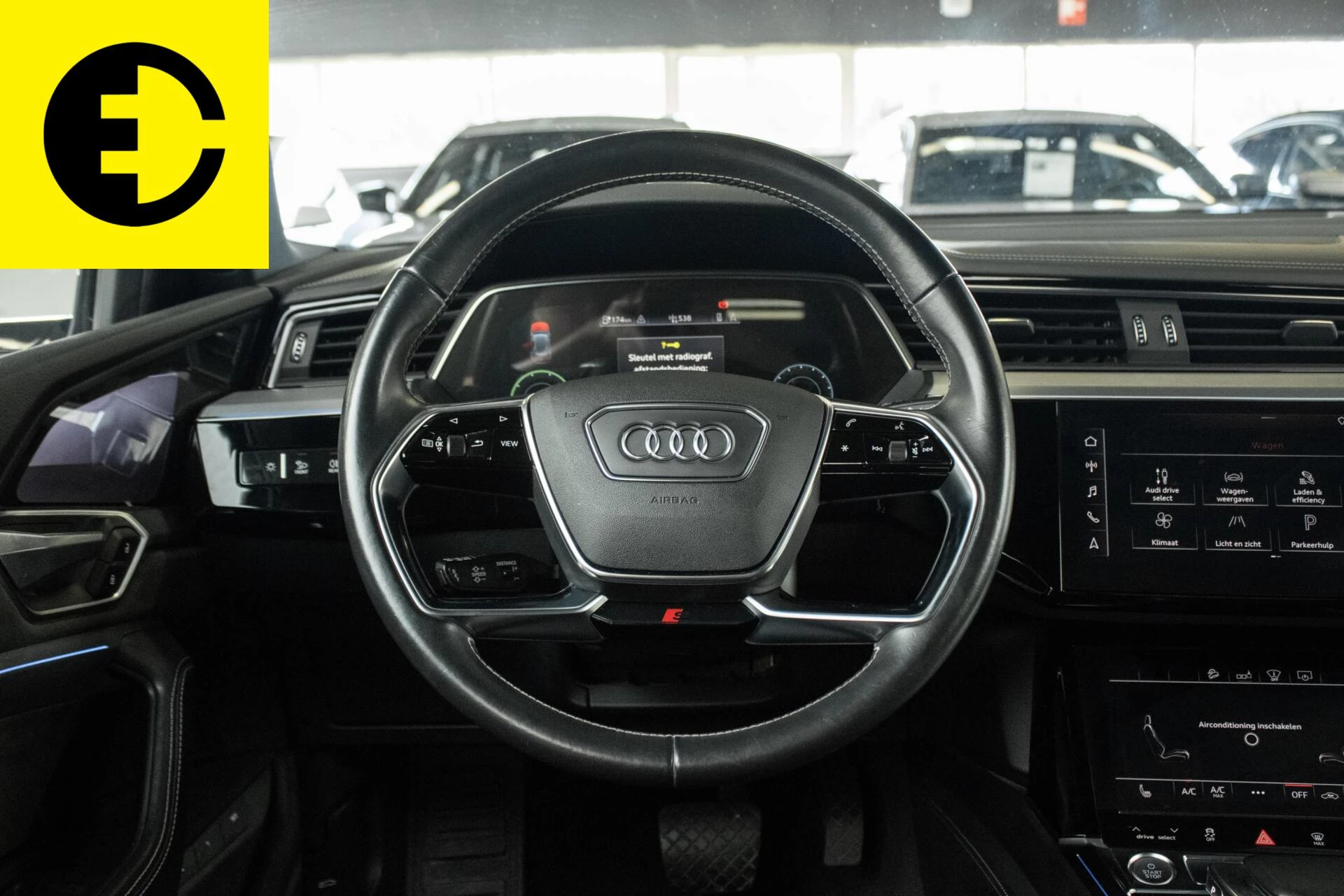 Hoofdafbeelding Audi e-tron