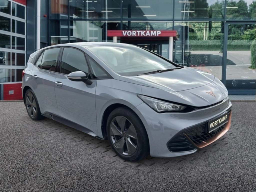 Hoofdafbeelding CUPRA Born