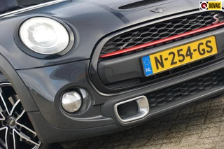 Hoofdafbeelding MINI Cooper S Mini Mini 2.0 Cooper S Chili Serious Business | Thunder Grey Metallic | Full-LED/Half-Leder/NAV/Stoelverwarming - Super sportief!