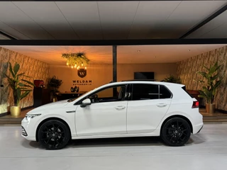 Volkswagen Golf 1.5 eTSI Style Garantie Pano Memory Massage Sfeer Carplay Camera Blindspot ACC Navi Clima IQ.Led IQ.Drive Rijklaar