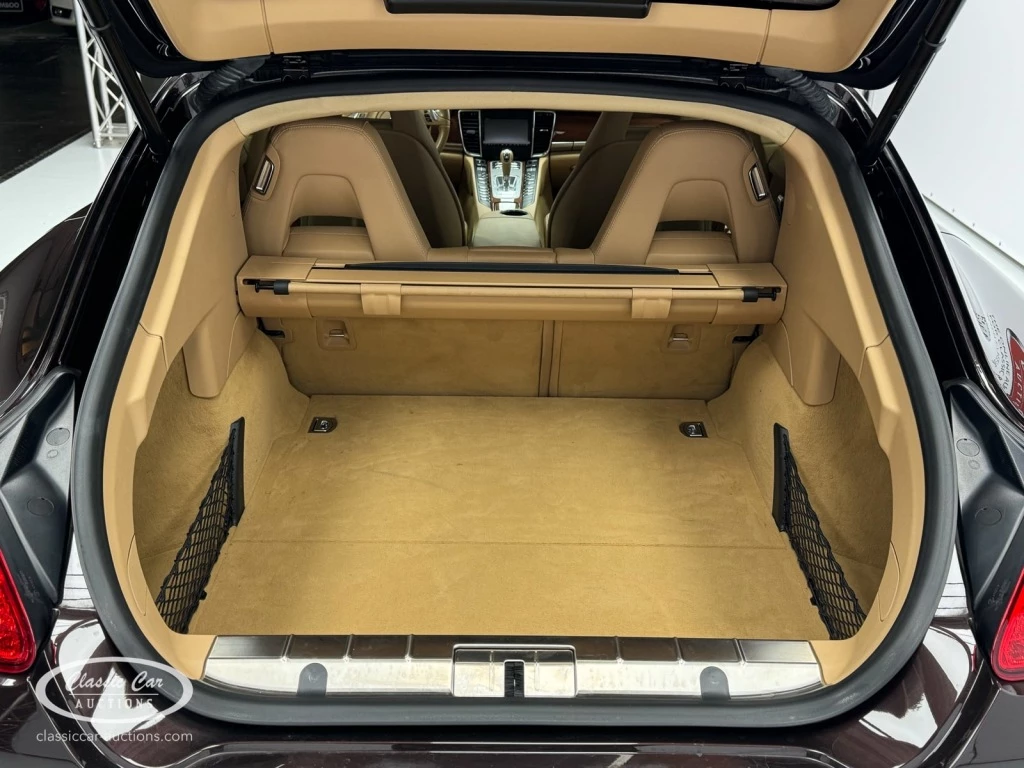 Hoofdafbeelding Porsche Panamera