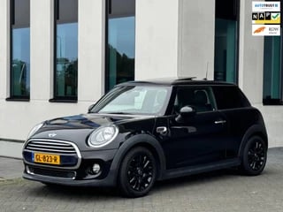 Mini Mini 1.5 Cooper Salt Business, 94000 km, navigatie, panoramadak, nederlandse auto met nationale auto pas