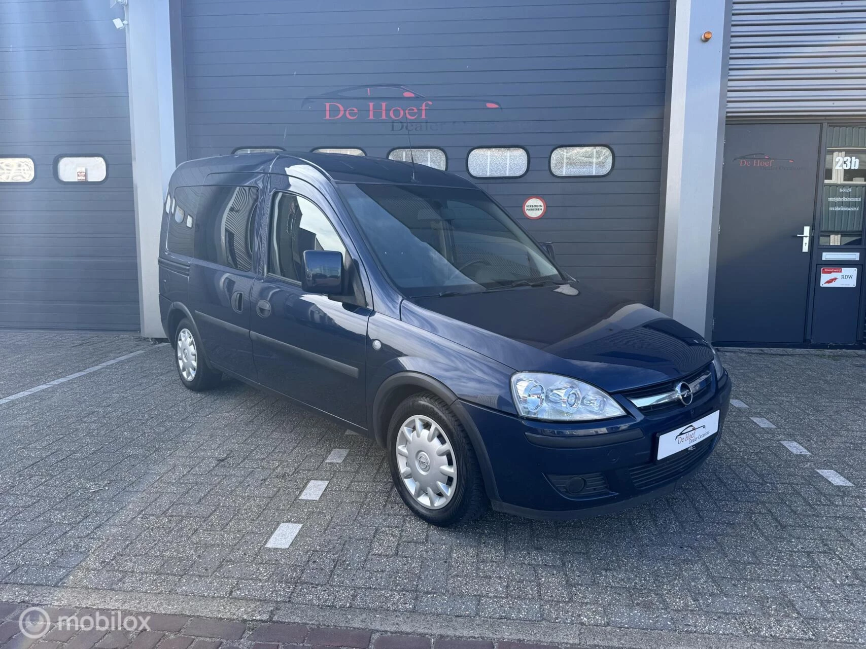 Hoofdafbeelding Opel Tour