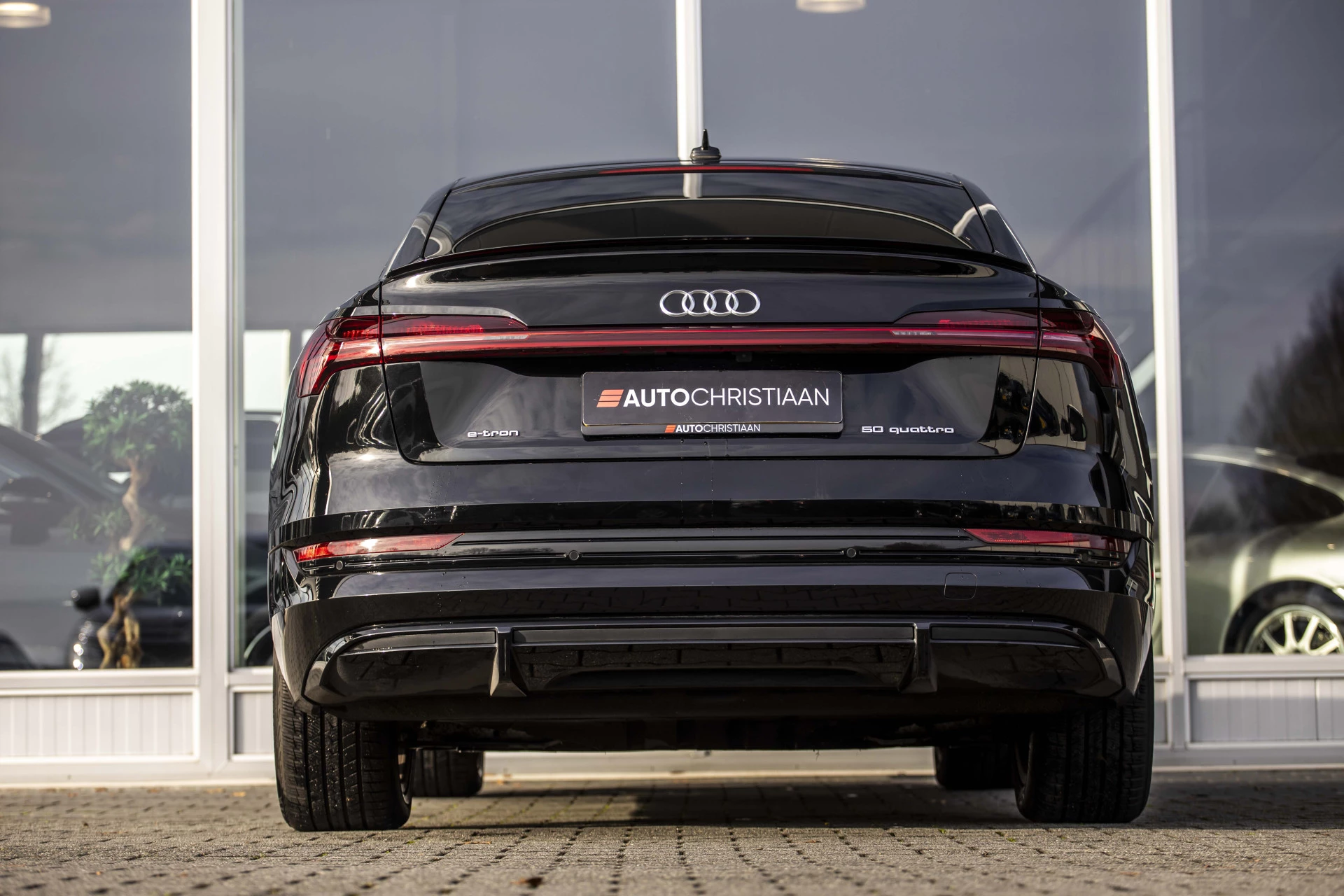 Hoofdafbeelding Audi e-tron