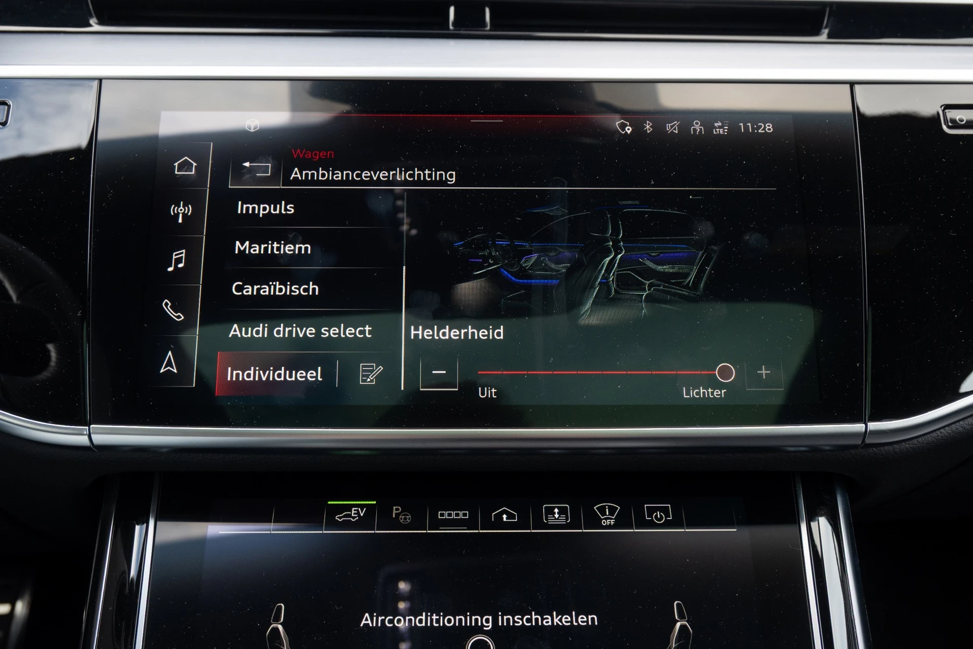 Hoofdafbeelding Audi A8