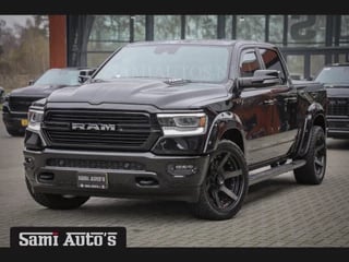 Dodge Ram 1500 HILK PACK | 402PK | 5.7 V8 4x4 | SPORT LARAMIE | EERSTE EIGENAAR | TOP STAAT | DIKKE 4PLAY WIELEN | 5 PERSOONS DC | CUTOUT / OPEN UITLAAT KLEP|