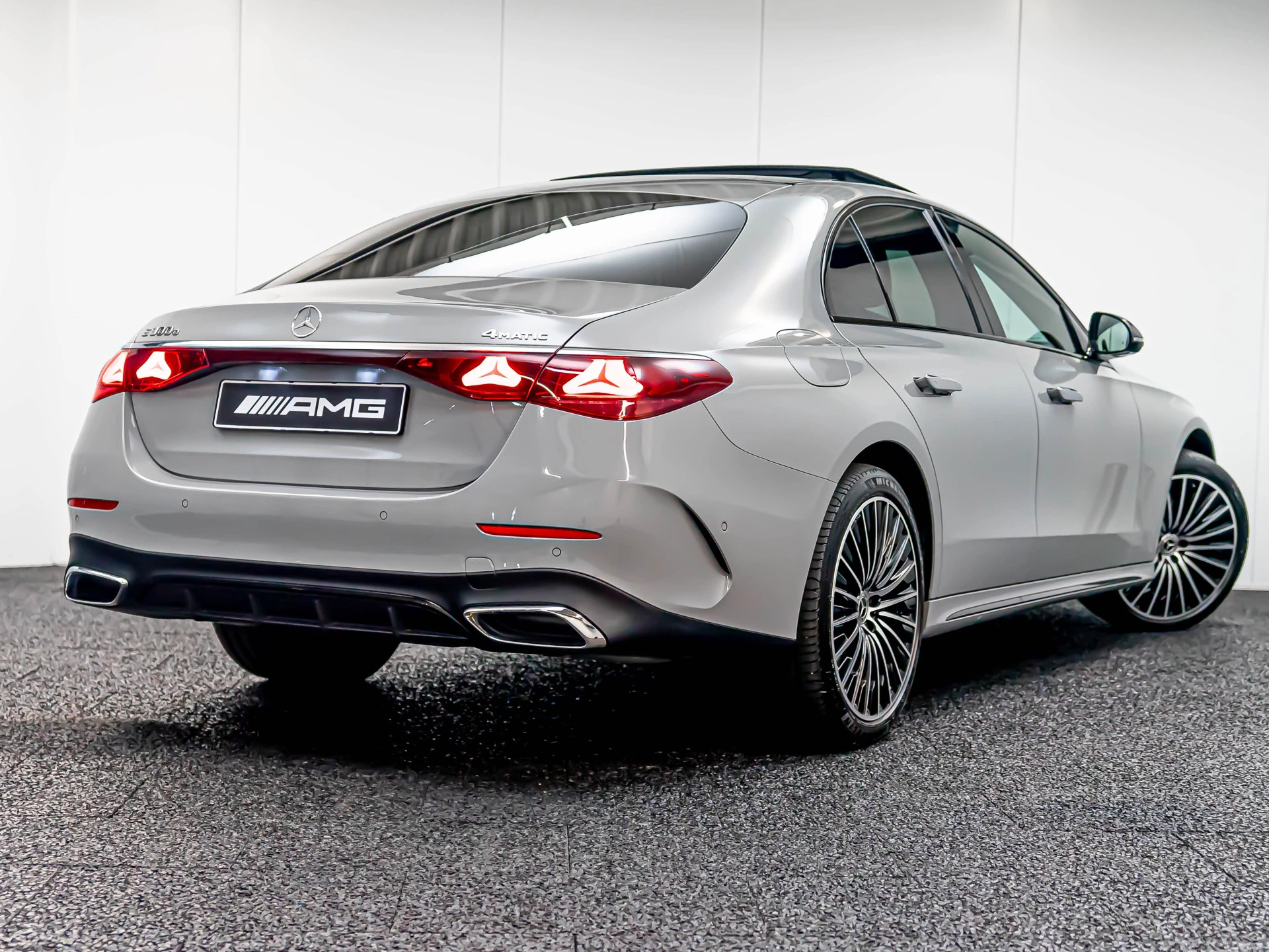Hoofdafbeelding Mercedes-Benz E-Klasse