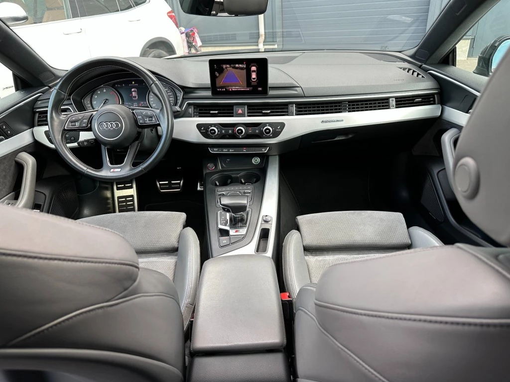 Hoofdafbeelding Audi S5
