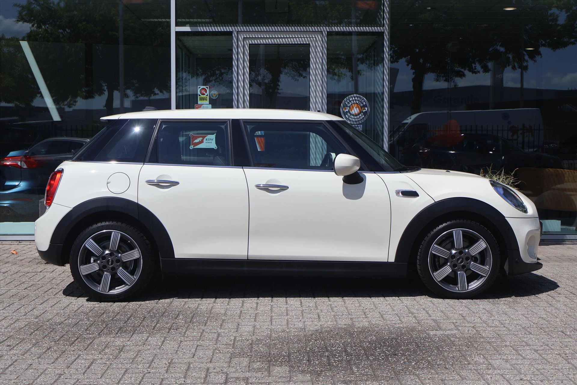 Hoofdafbeelding MINI 5-deurs