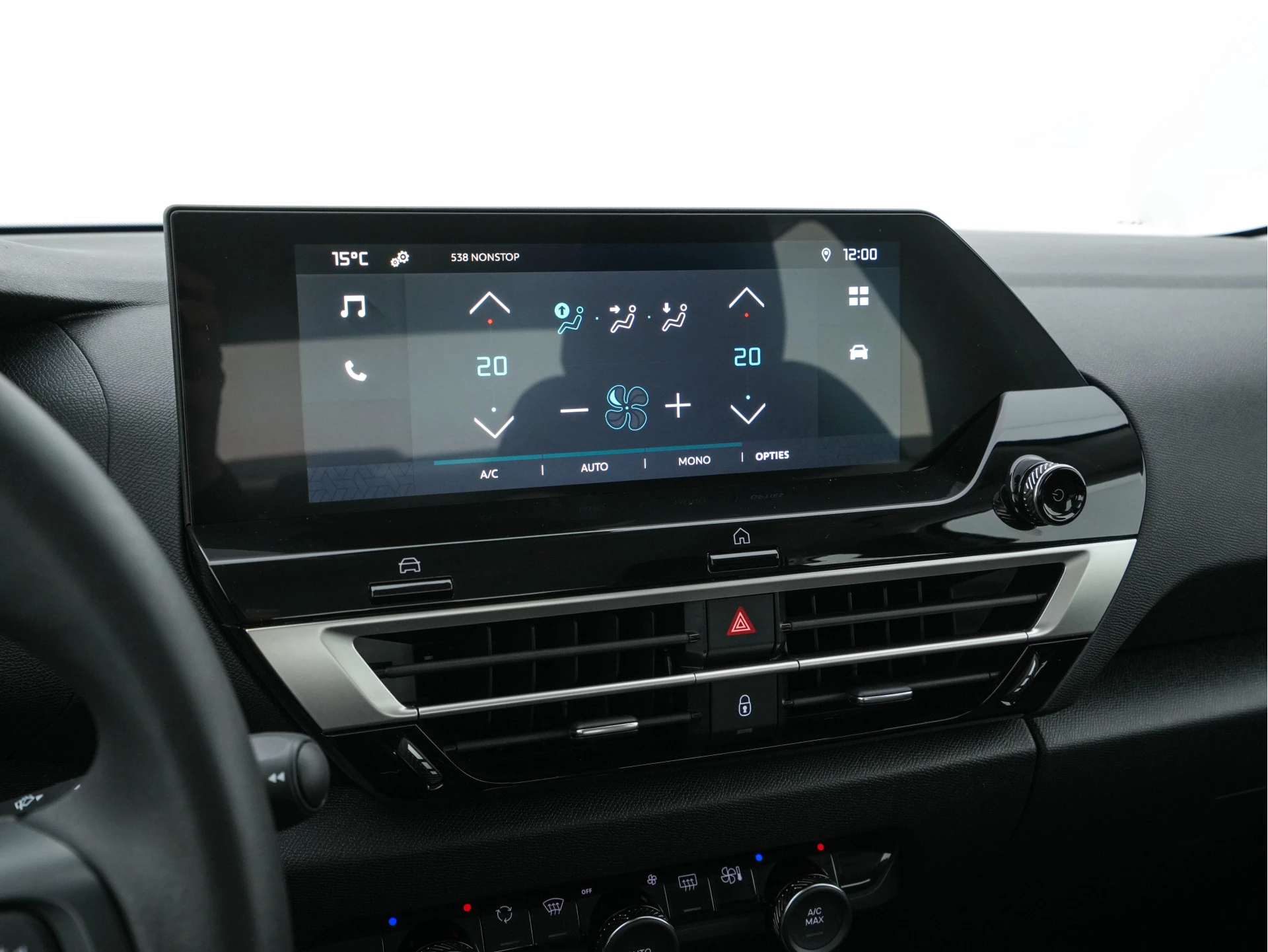 Hoofdafbeelding Citroën ë-C4 X