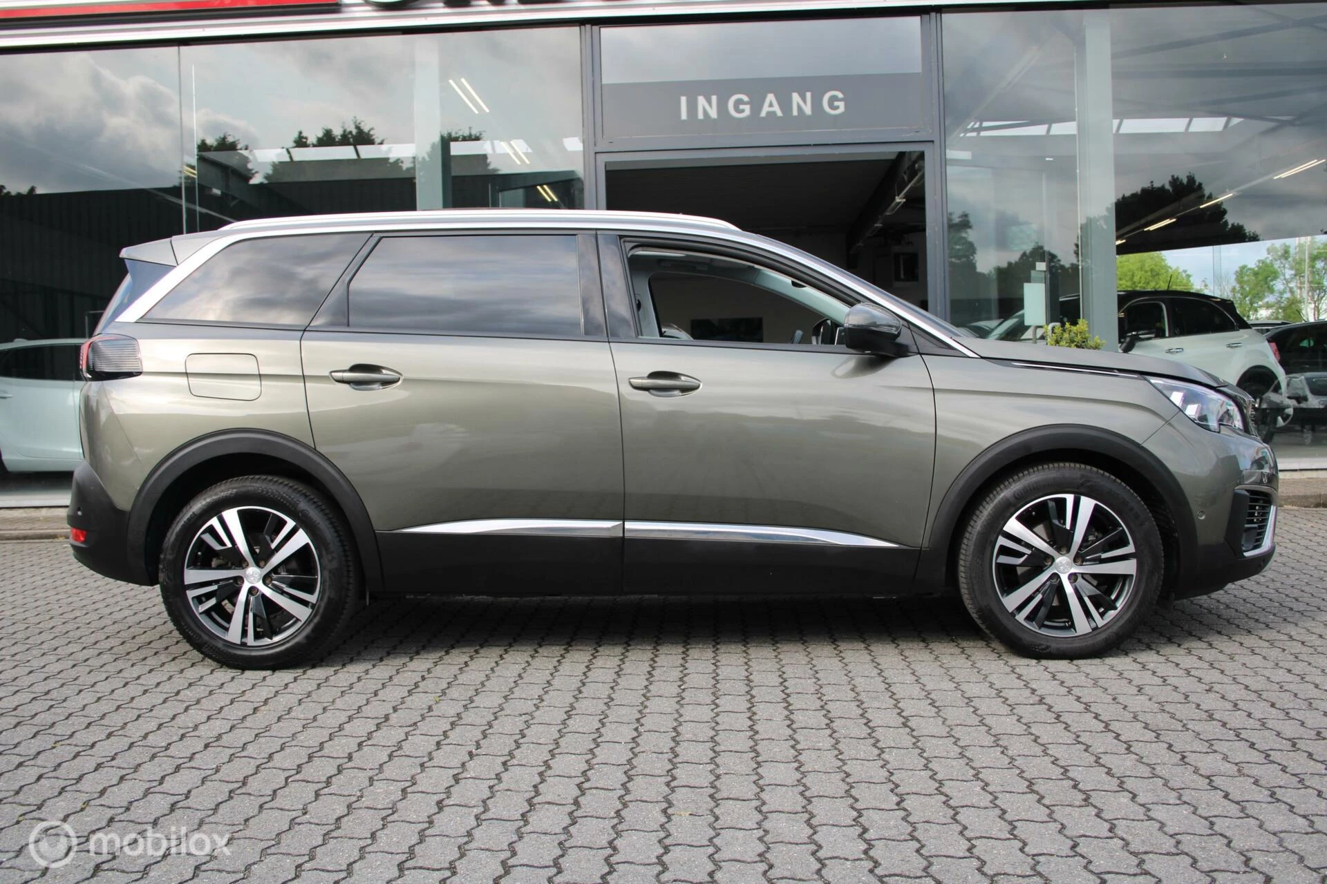 Hoofdafbeelding Peugeot 5008