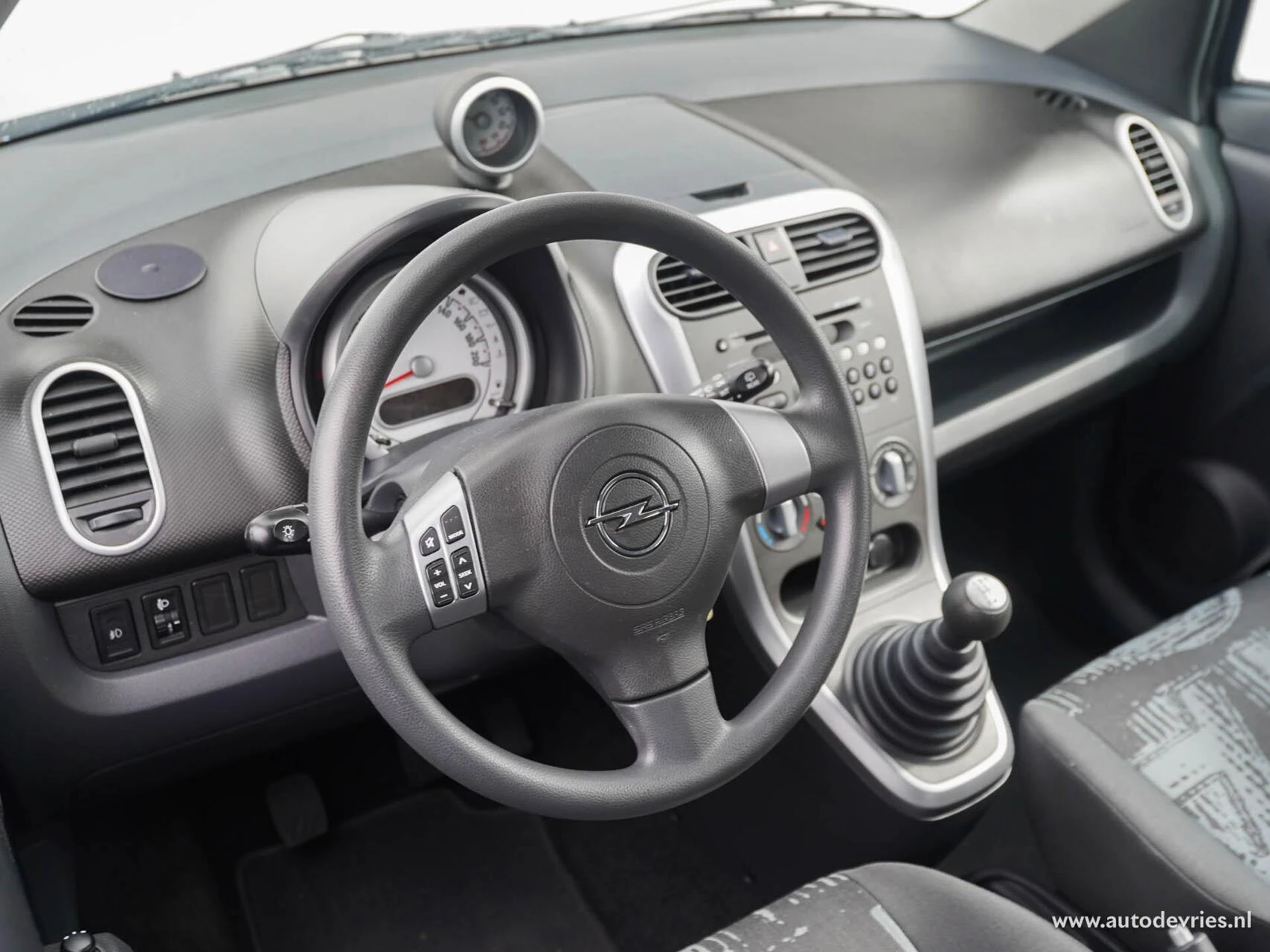 Hoofdafbeelding Opel Agila