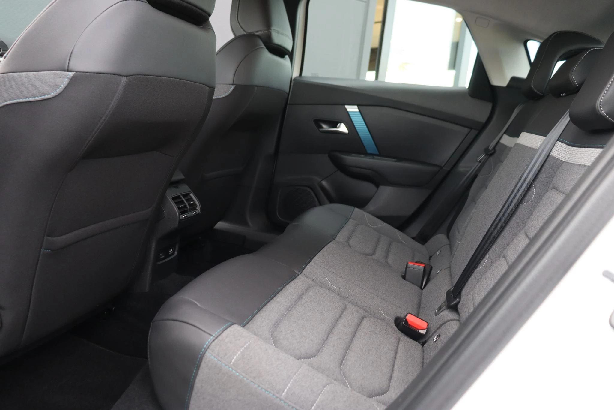 Hoofdafbeelding Citroën ë-C4