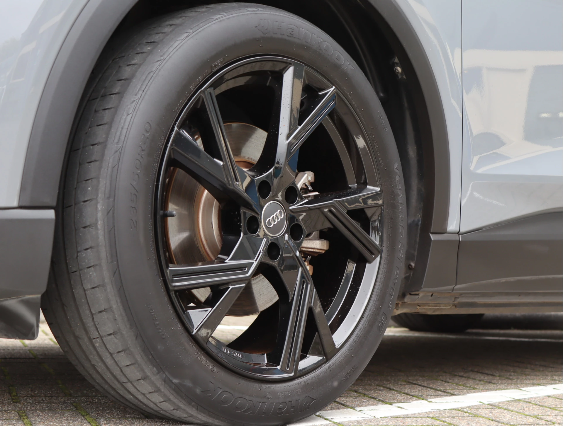 Hoofdafbeelding Audi Q4 e-tron