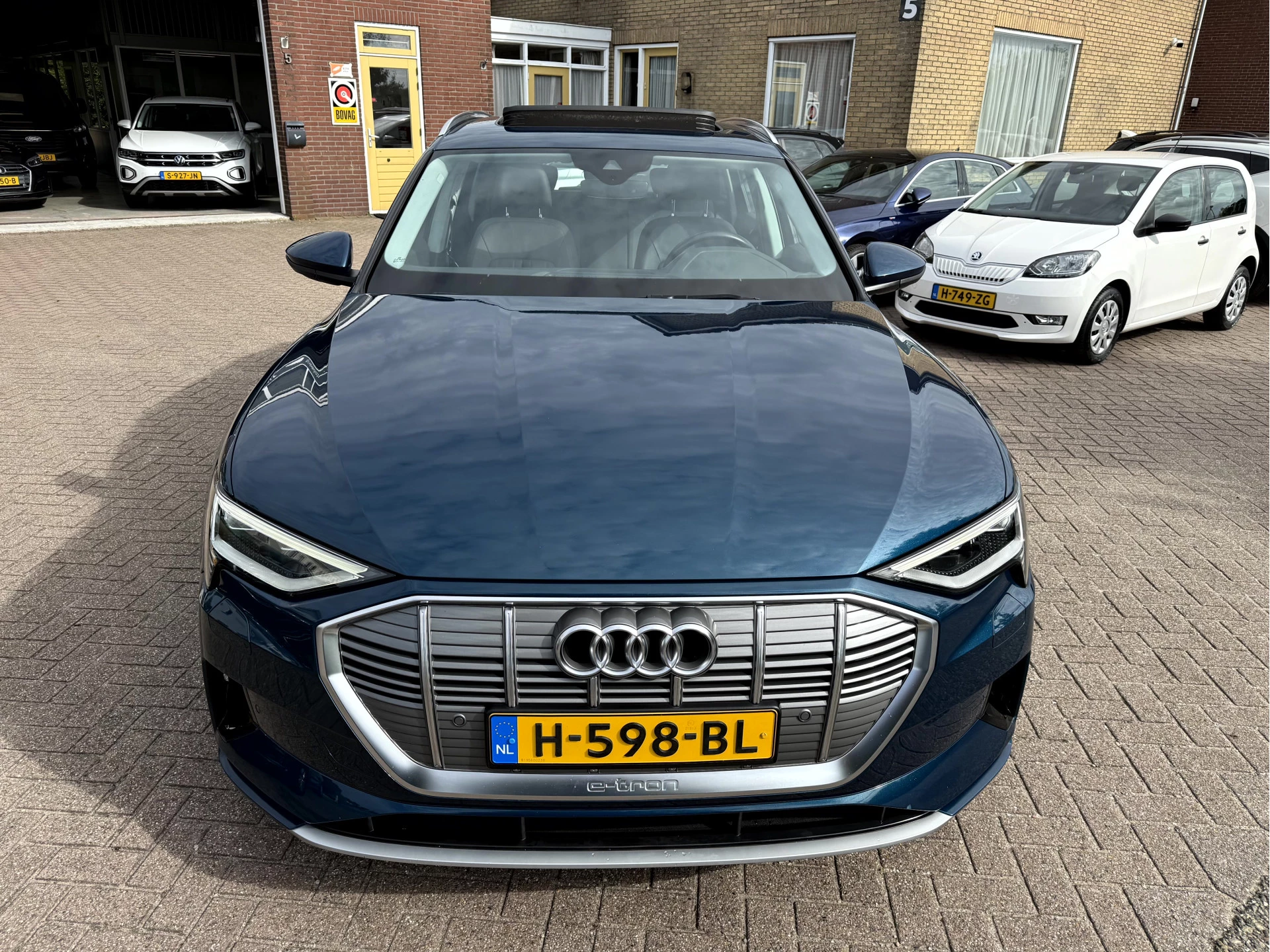 Hoofdafbeelding Audi e-tron