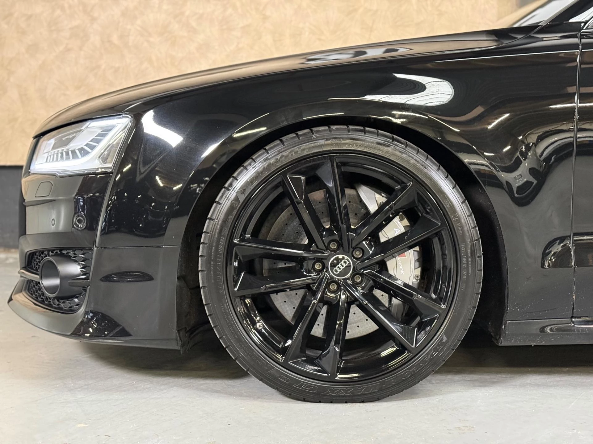 Hoofdafbeelding Audi S8