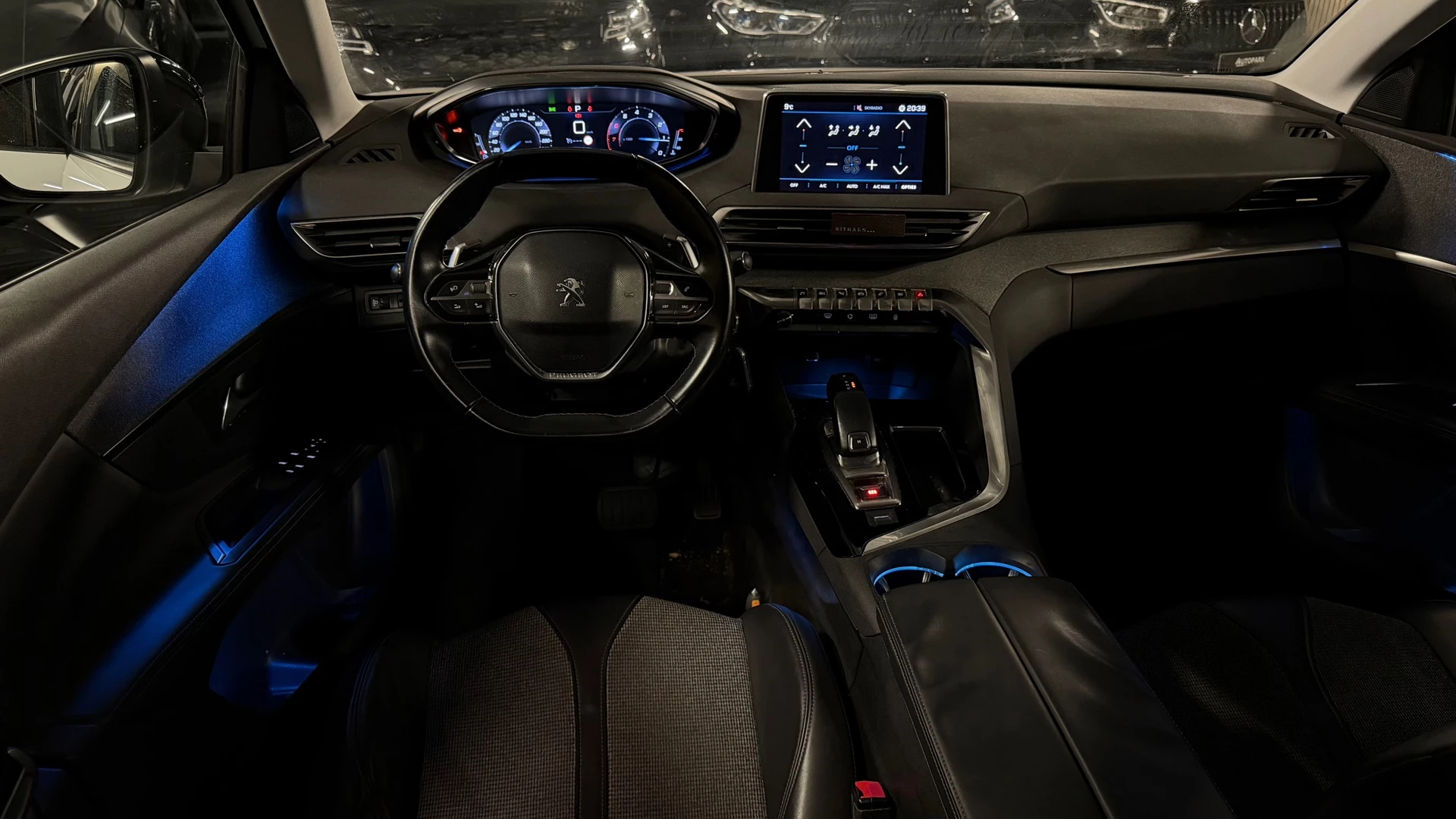 Hoofdafbeelding Peugeot 5008