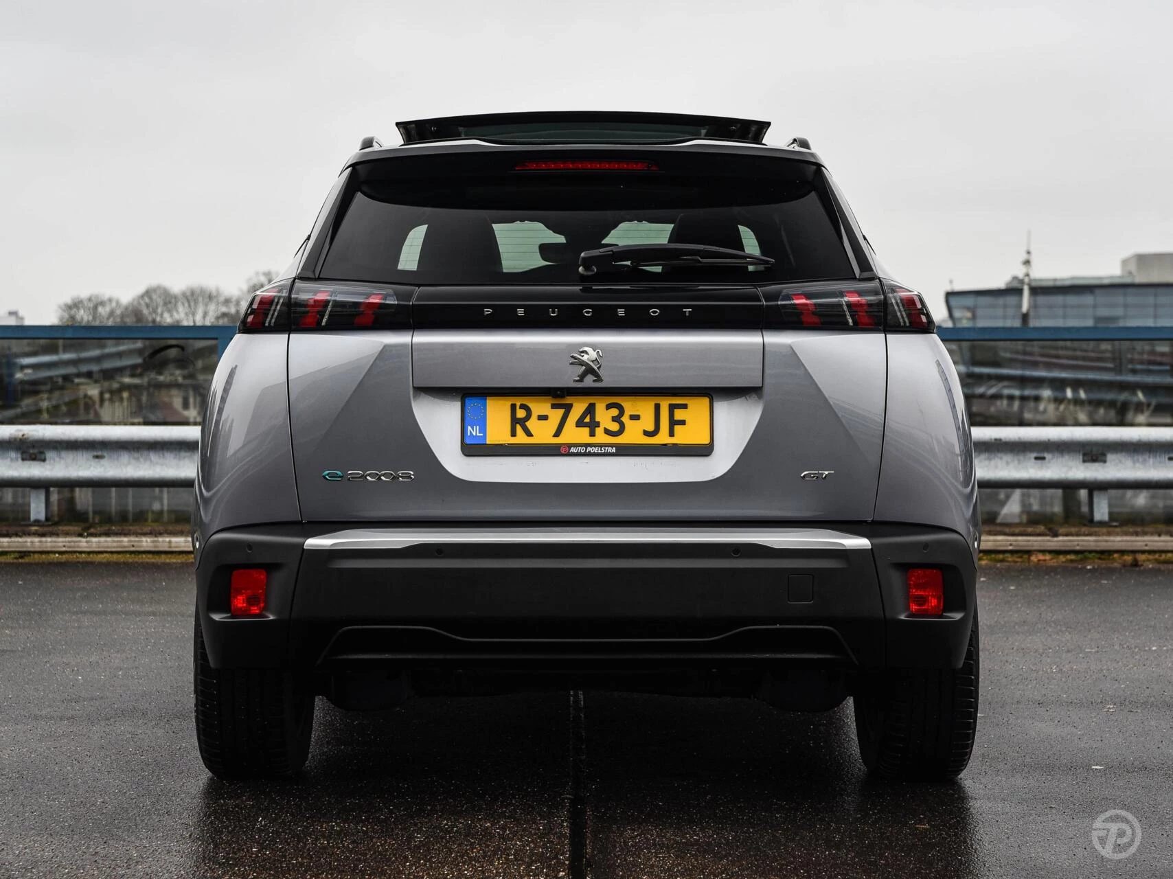 Hoofdafbeelding Peugeot e-2008