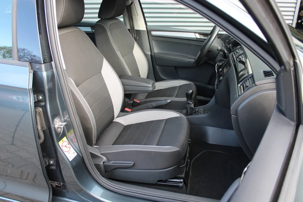 Hoofdafbeelding Škoda Rapid