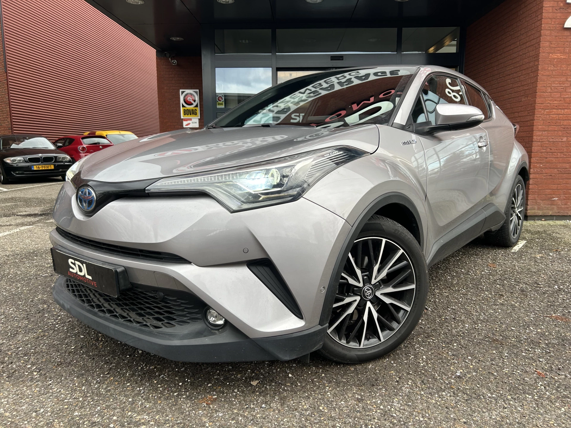 Hoofdafbeelding Toyota C-HR