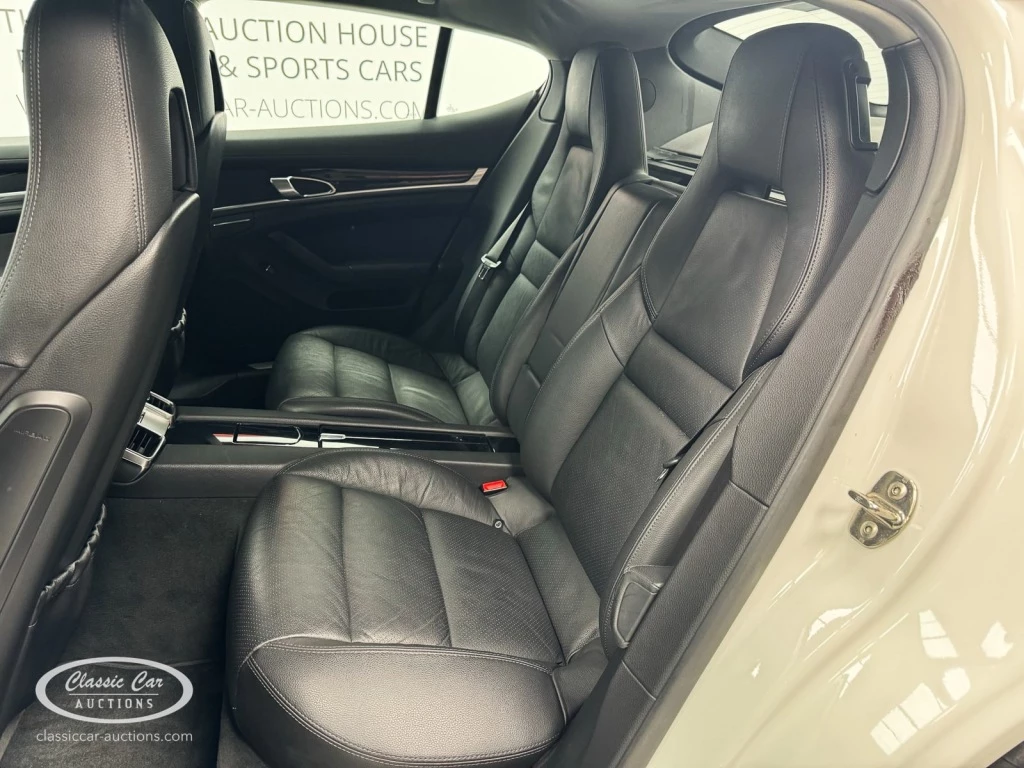 Hoofdafbeelding Porsche Panamera