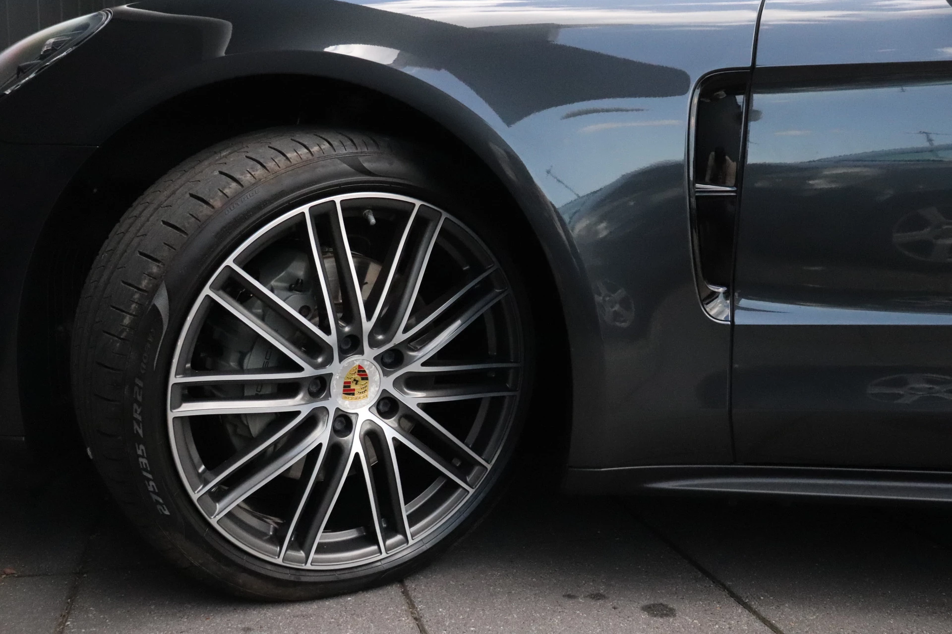 Hoofdafbeelding Porsche Panamera